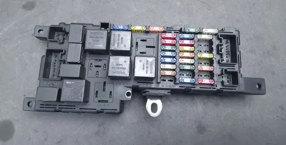 Volvo S80 Fuse module 8637841 518717004 V23134J52X346