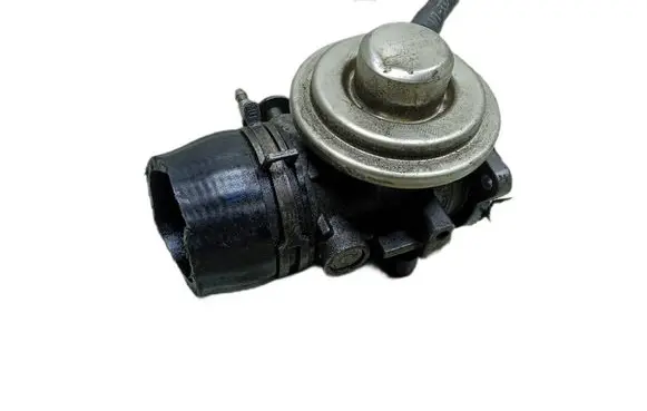 Skoda Octavia Mk1 (1U) EGR valve 038129637B