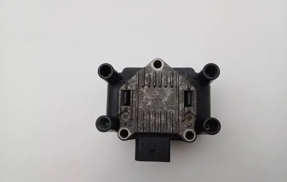 Audi A3 S3 8L High voltage ignition coil 032905106B