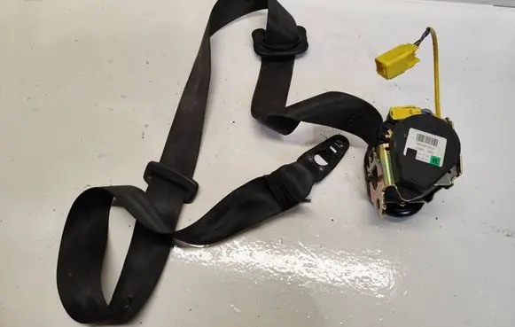 Volkswagen Touareg I Front seatbelt 7L0857706d