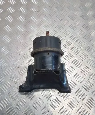 Honda Civic Engine mount bracket
