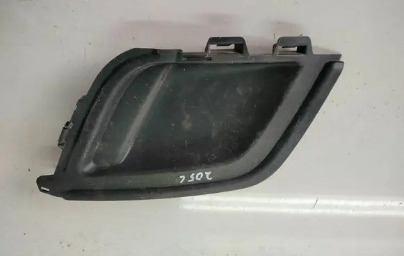 Peugeot 308 Front bumper lower grill