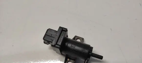 Renault Laguna II Vacuum valve 7700102545C 100788 0112