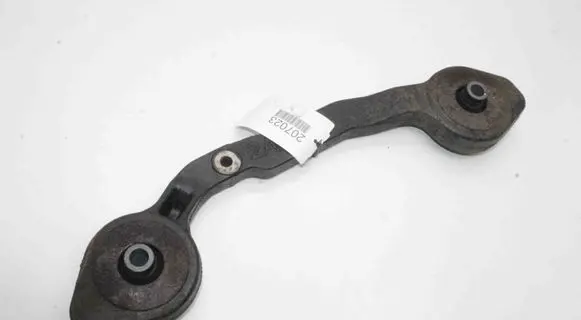 Lexus NX Rear differential/diff mount bracket 5239148110