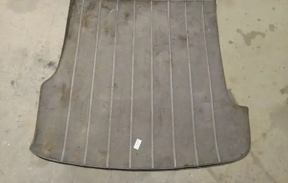 Volkswagen PASSAT B5 Trunk/boot mat liner 