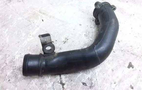 Opel Corsa C Intercooler hose/pipe 12992583