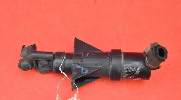 Windshield washer spray nozzle