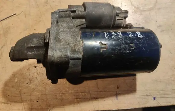 BMW 7 E38 Starter motor 0001108157 1740374
