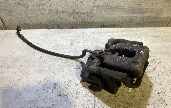 Opel Astra K Rear brake caliper