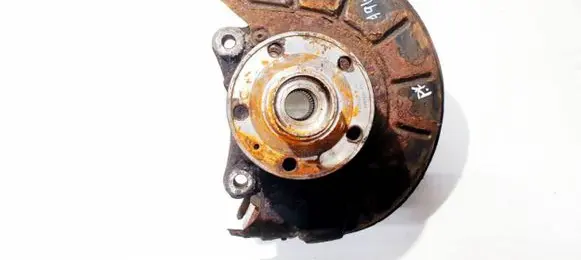 Front wheel hub