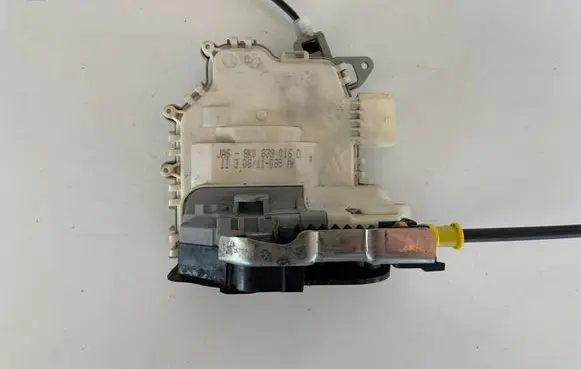 Audi Q5 SQ5 Rear door lock 8K0839016D