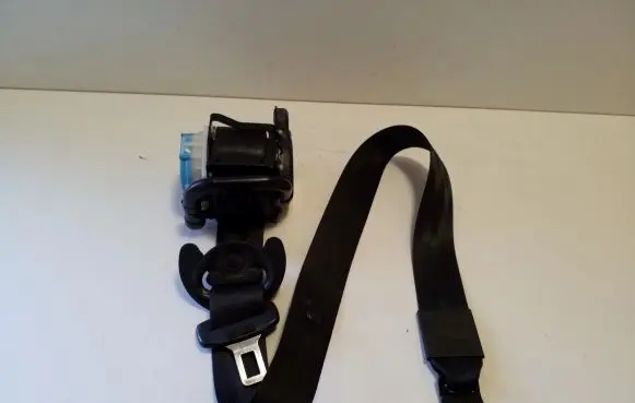 Audi Q3 8U Front seatbelt 8U0857706A