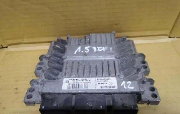 Renault Scenic II - Grand scenic II Engine control unit/module ECU 8200565863