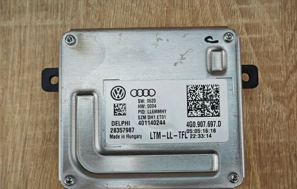 Headlight ballast module Xenon