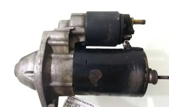 Volkswagen PASSAT B5 Starter motor 06B911023