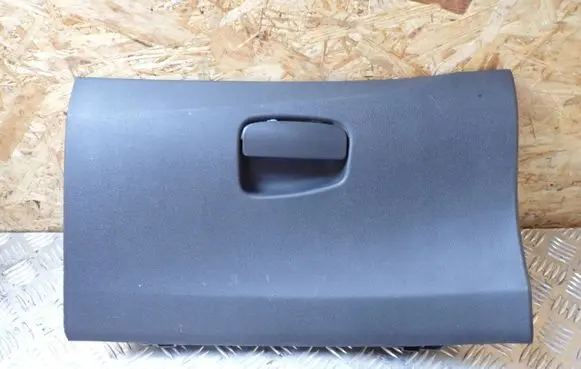 Citroen C3 Glove box