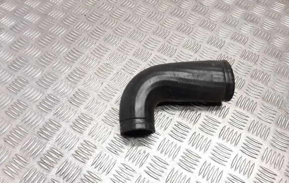 Volvo V70 Intercooler hose/pipe 08699419