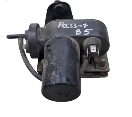 Volkswagen PASSAT B5 Cruise control unit/module 811907325