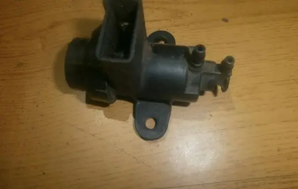 Ford Mondeo MK I Turbo solenoid valve fotea1a9j459