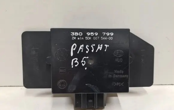 Volkswagen PASSAT B5 Comfort/convenience module 3B0959799
