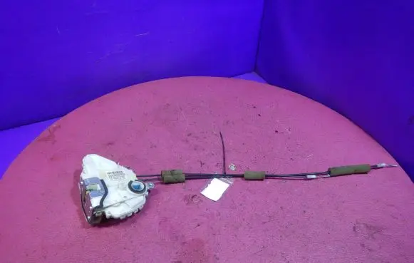 Honda Civic Front door lock 72111-SMG-G0
