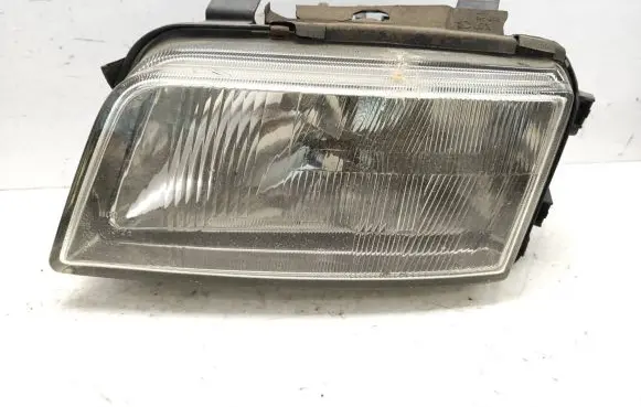 Audi A4 S4 B5 8D Headlight/headlamp 8D0941003E