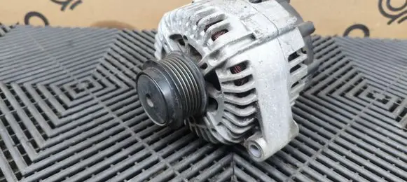 Chevrolet Corvette C6 Generator/alternator 15841234