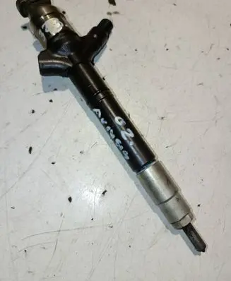 Toyota Avensis T250 Fuel injector 23670-0R190