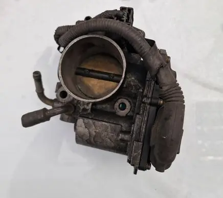 Mazda 3 I Throttle body valve 05J18 05318