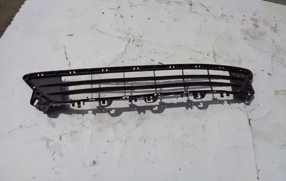 Mazda 6 Front bumper lower grill