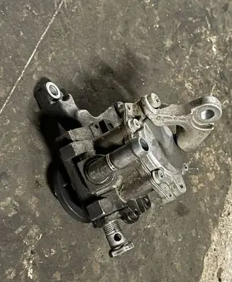 BMW 3 E92 E93 Power steering pump 7564504