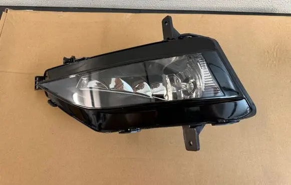 Volkswagen Jetta USA Front fog light