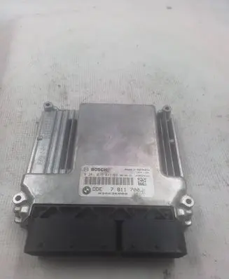 BMW 3 E90 E91 Engine control unit/module 0281015043 7811700 030236008