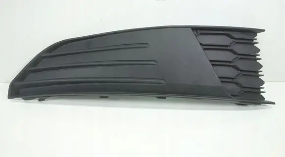 Skoda Fabia Mk3 (NJ) Front bumper lower grill 6V0807368A