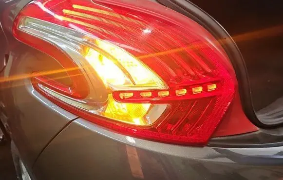 Peugeot 208 Rear/tail lights 9672628280 IMPRK1468303
