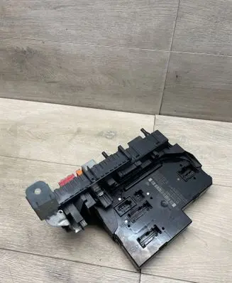 Mercedes-Benz C W204 Fuse box set 2049065602 5DK01102242 2049012602