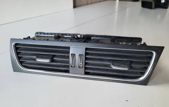 Audi S5 Facelift Dash center air vent grill 8T2820951D