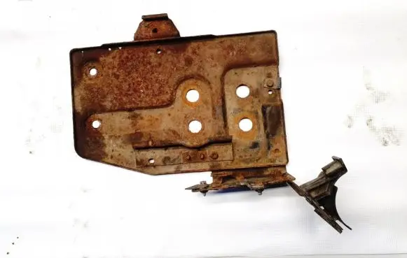 Battery box tray