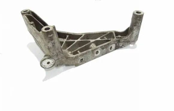 Volkswagen Transporter - Caravelle T5 Engine mounting bracket 038199207AK