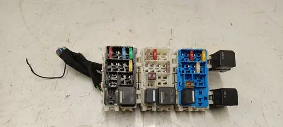 Land Rover Discovery Sport Fuse module BS7T14K131AA