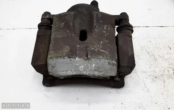 Toyota Prius (XW30) Front brake caliper