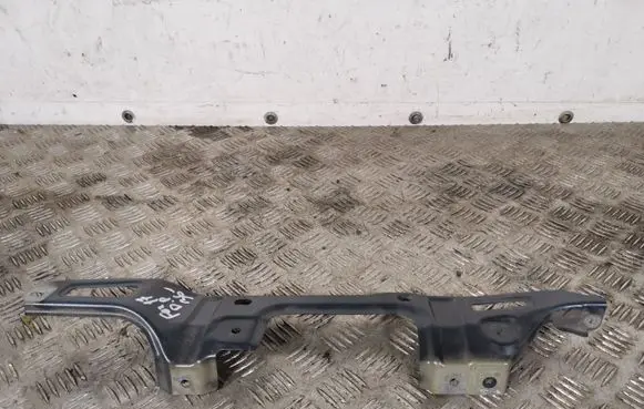 Subaru Forester SJ Fender mounting bracket