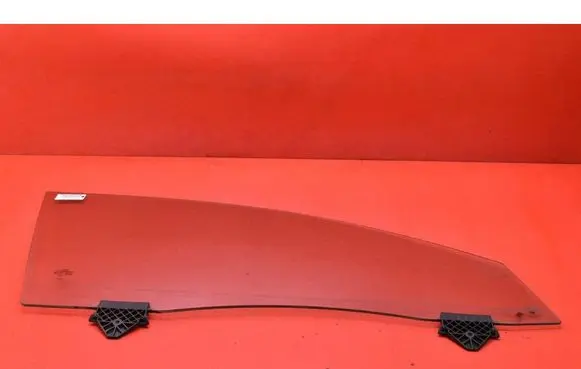 Audi A8 S8 D3 4E Front door window glass four-door 