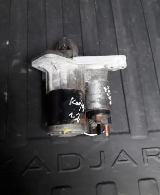 Renault Kadjar Starter motor 233000557R
