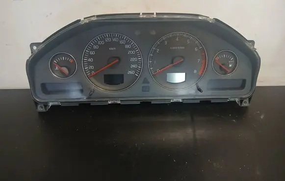 Volvo XC90 Speedometer (instrument cluster) 30746111 69594850T 8602891