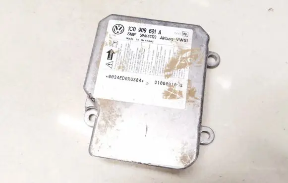Skoda Fabia Mk1 (6Y) Airbag control unit/module 1C0909601A 5WK43123