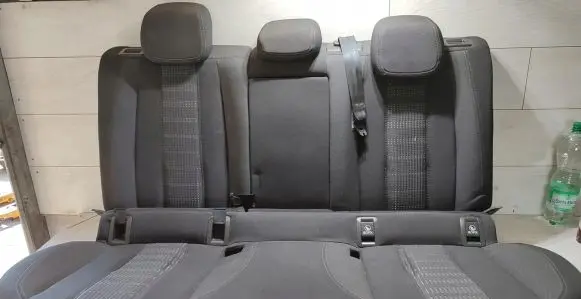 Peugeot 308 Rear seat 4130101123