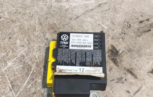 Volkswagen PASSAT B6 Airbag control unit/module 3C0909605J