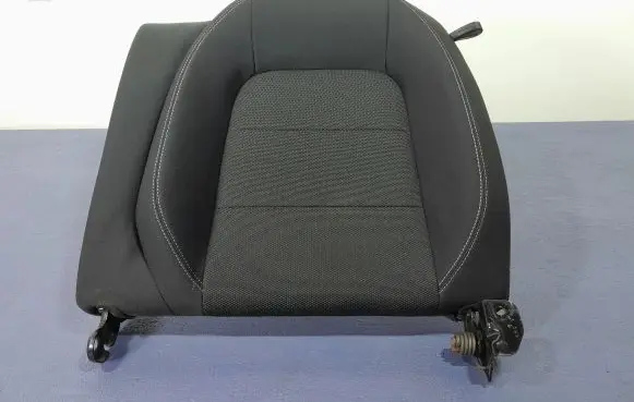 Ford Mustang VI Second row seats 