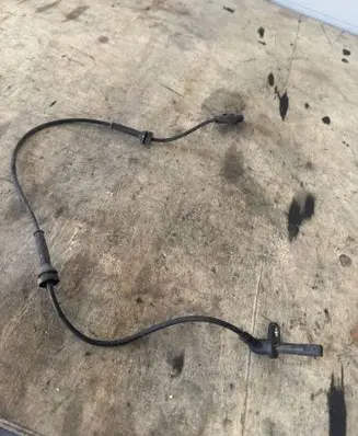 Renault Master III ABS rear brake sensor 8200735315